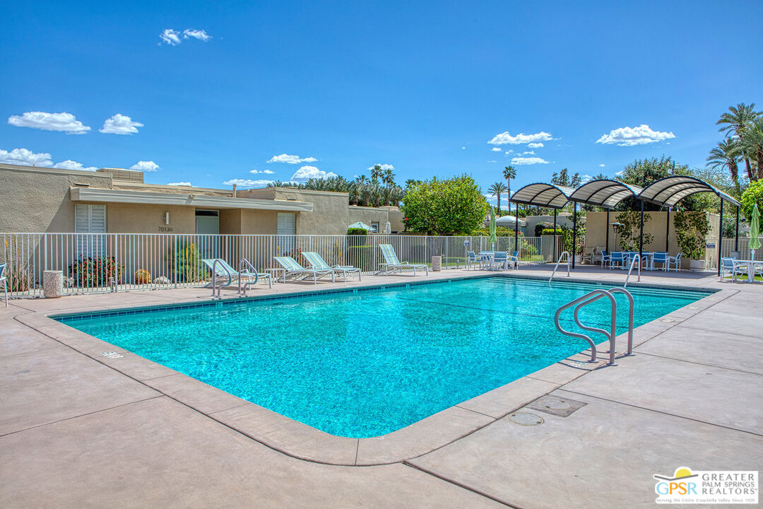 Image 49 for 70120 Frank Sinatra Dr
