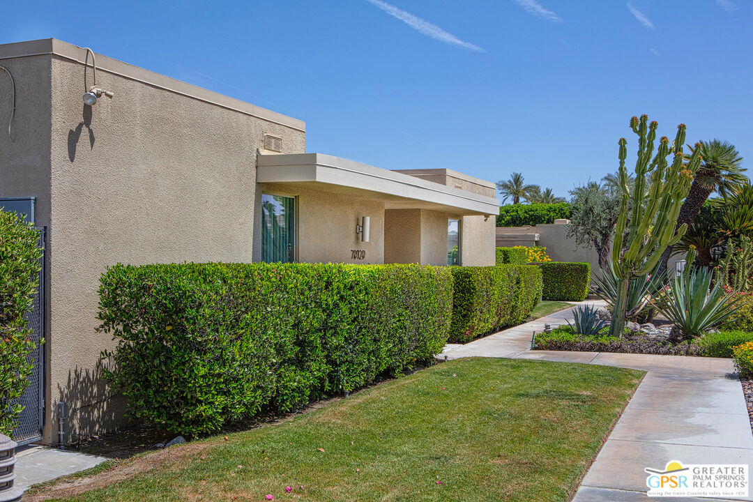 Image 5 for 70120 Frank Sinatra Dr