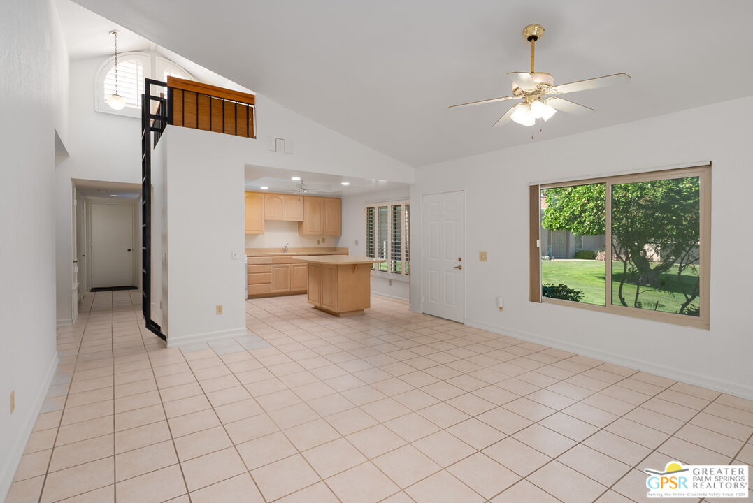 Image 6 for 41775 Navarre Ct