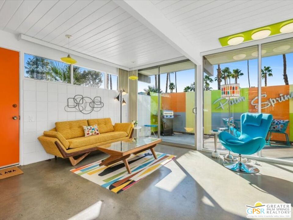 Image 2 for 1111 Palm Canyon Dr #326