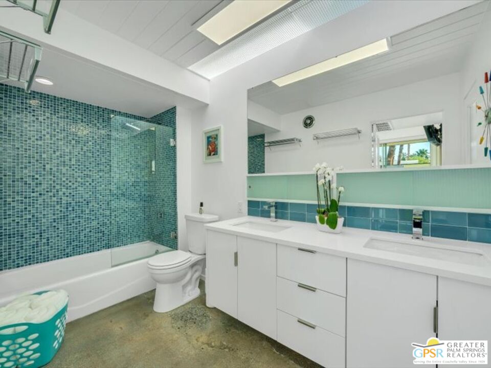 Image 14 for 1111 Palm Canyon Dr #326
