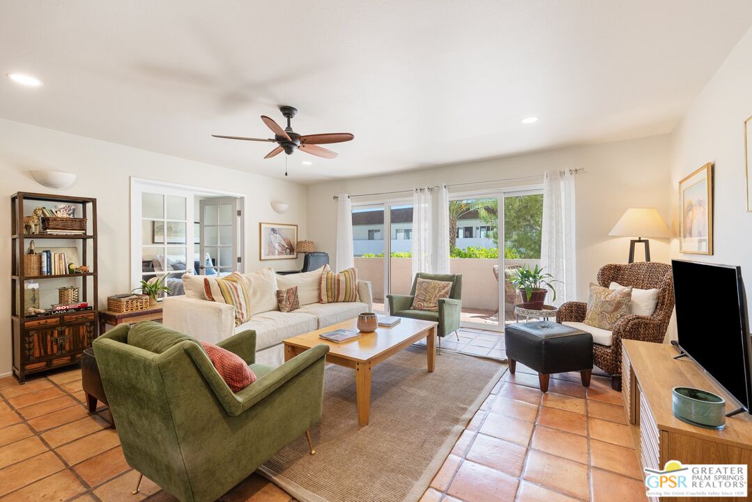 Image 1 for 2396 Palm Canyon Dr #25