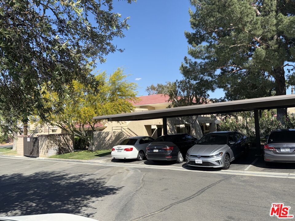Image 9 for 675 Los Felices Cir #215