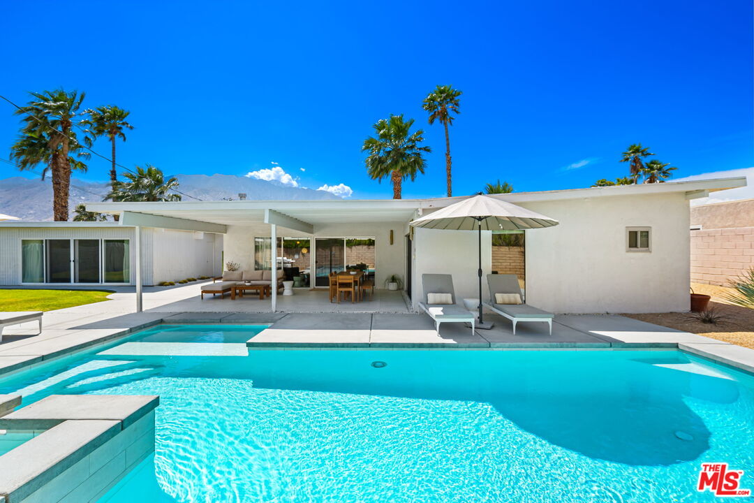 Image Number 1 for 2900  N Chuperosa Rd in Palm Springs