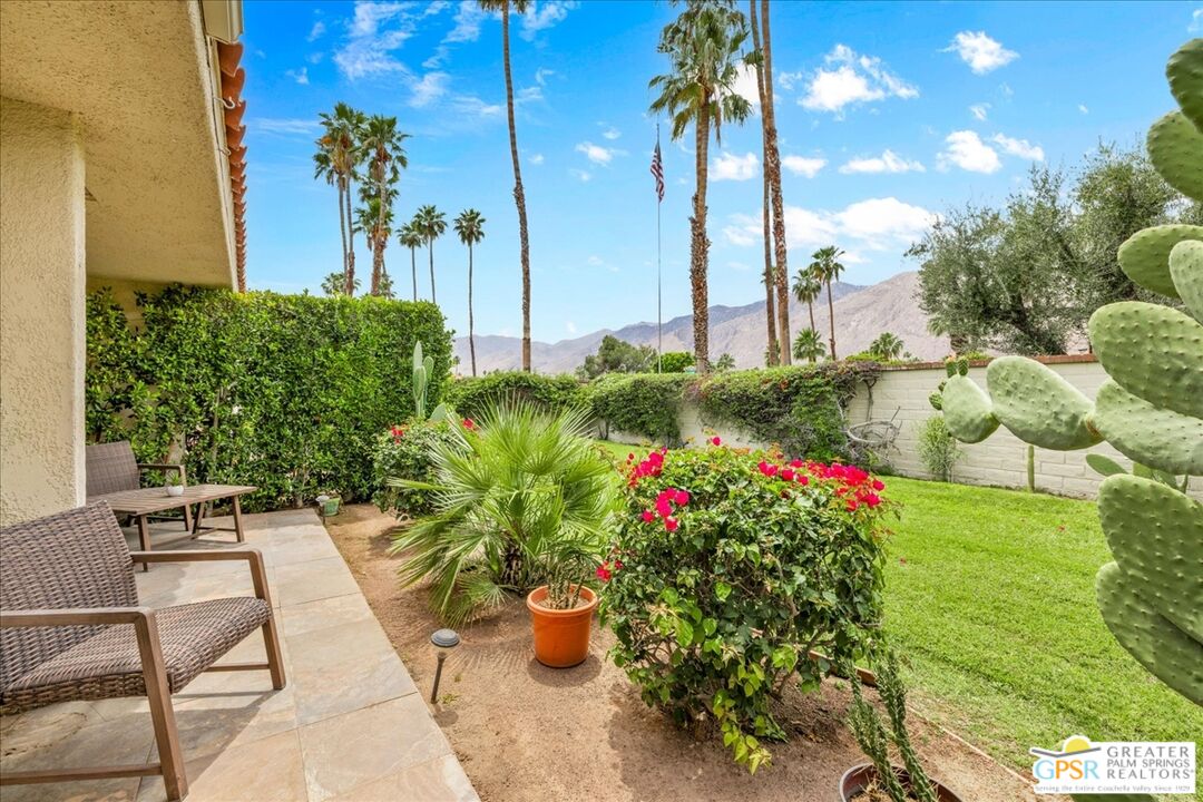 Image Number 1 for 733 N Via Acapulco in Palm Springs