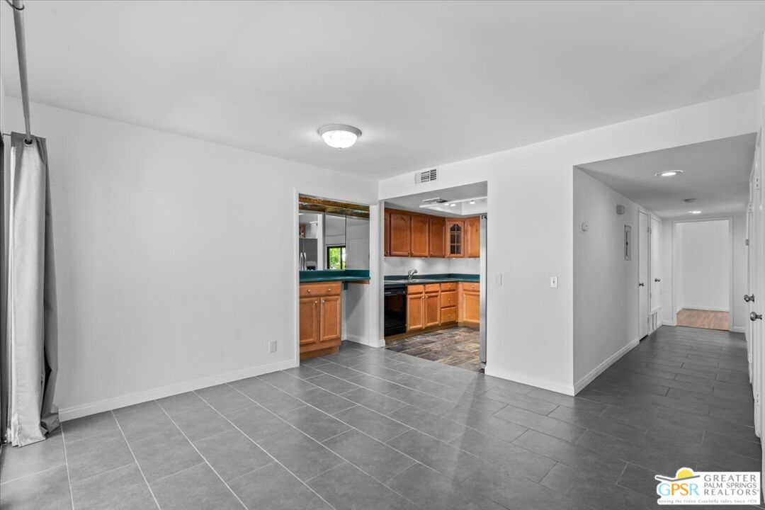 Image 10 for 200 Racquet Club Rd #45