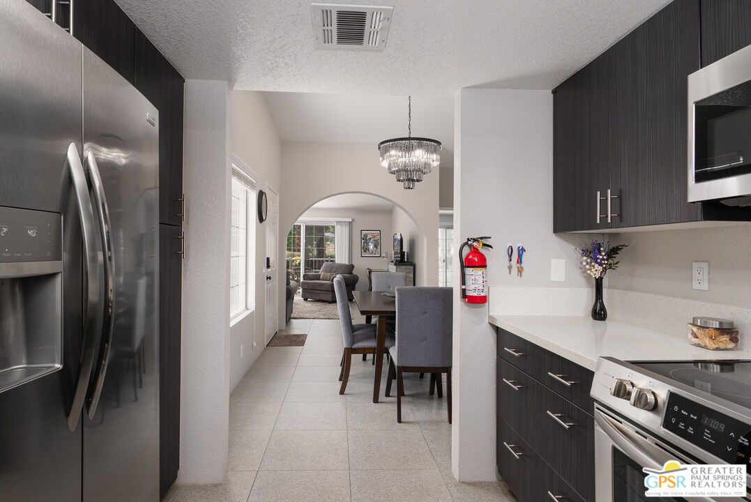 Image 15 for 2701 Mesquite Ave #H40