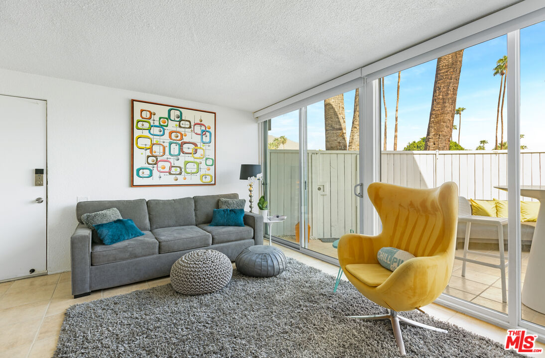 Image 3 for 1111 Palm Canyon Dr #107