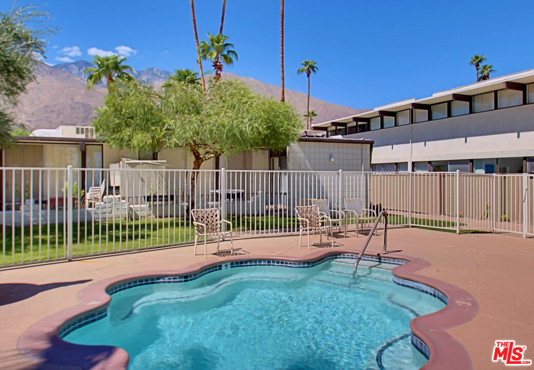 Image 20 for 1111 Palm Canyon Dr #107