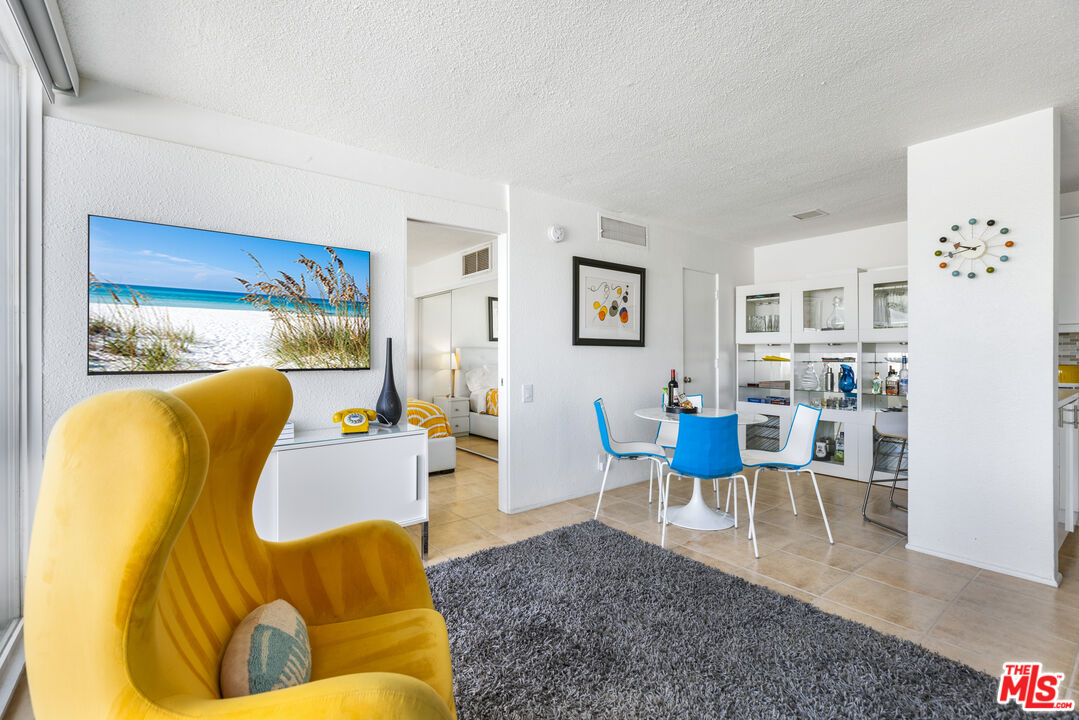 Image 4 for 1111 Palm Canyon Dr #107