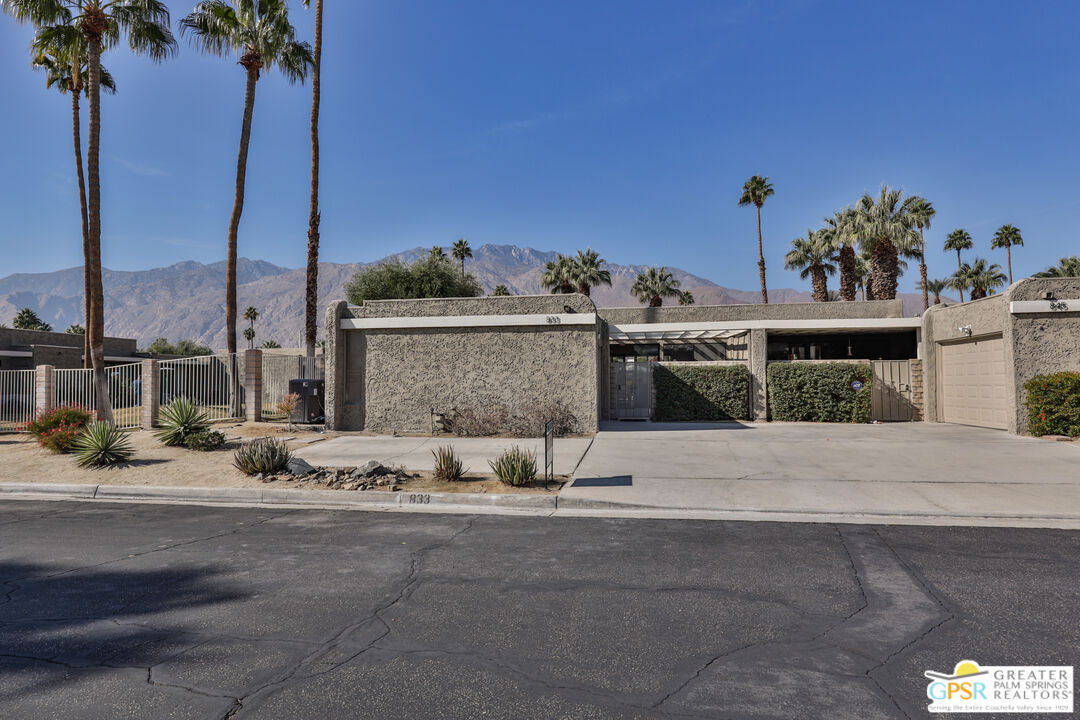 Image 1 for 833  N Calle De Flora Vis