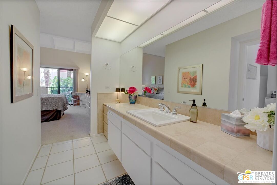 Image 20 for 1421 Sunrise Way #34