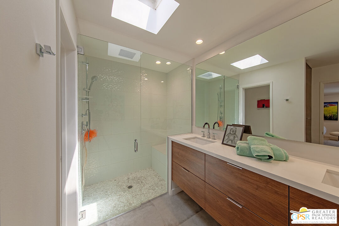 Image 10 for 431  N Calle Rolph