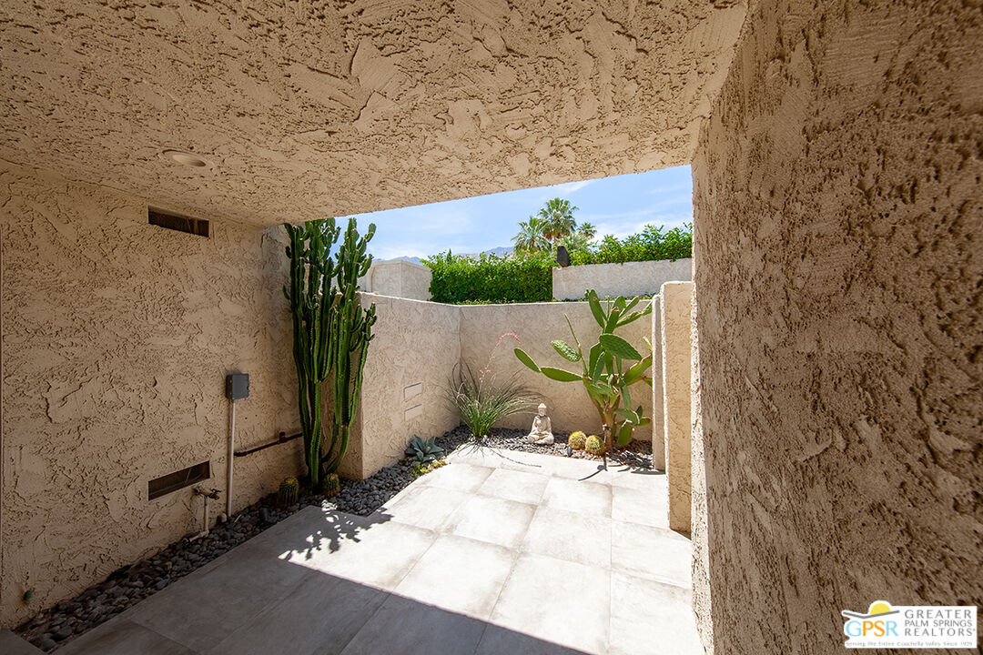Image 21 for 431  N Calle Rolph