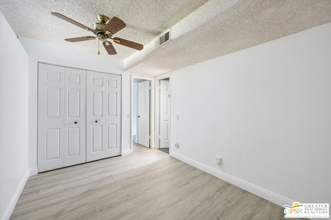 Image 12 for 5175 Waverly Dr #F49