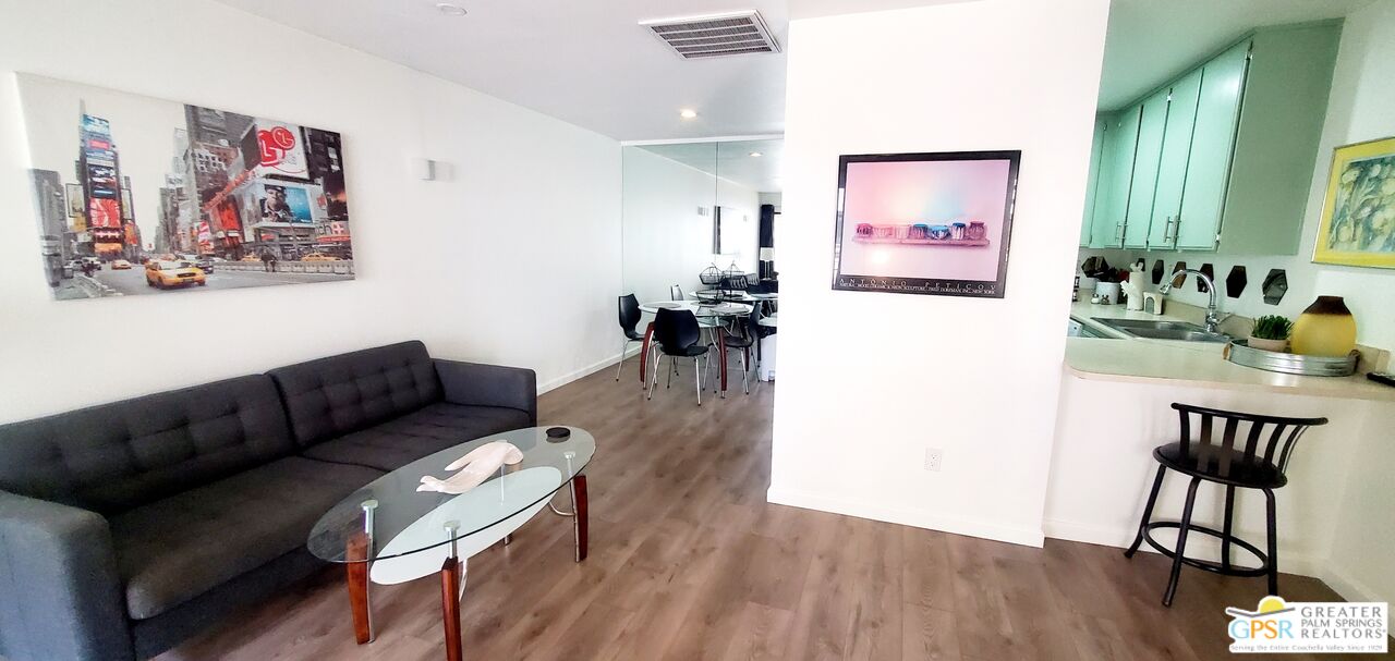 Image 1 for 467 Calle El Segundo  #D3