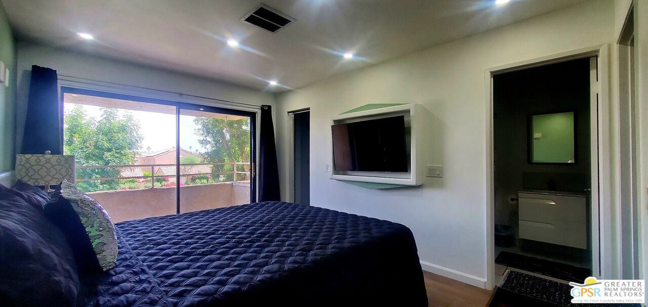Image 7 for 467 Calle El Segundo  #D3