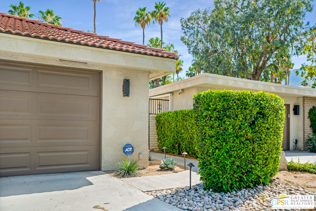 Image 6 for 2365 S Oakcrest Dr