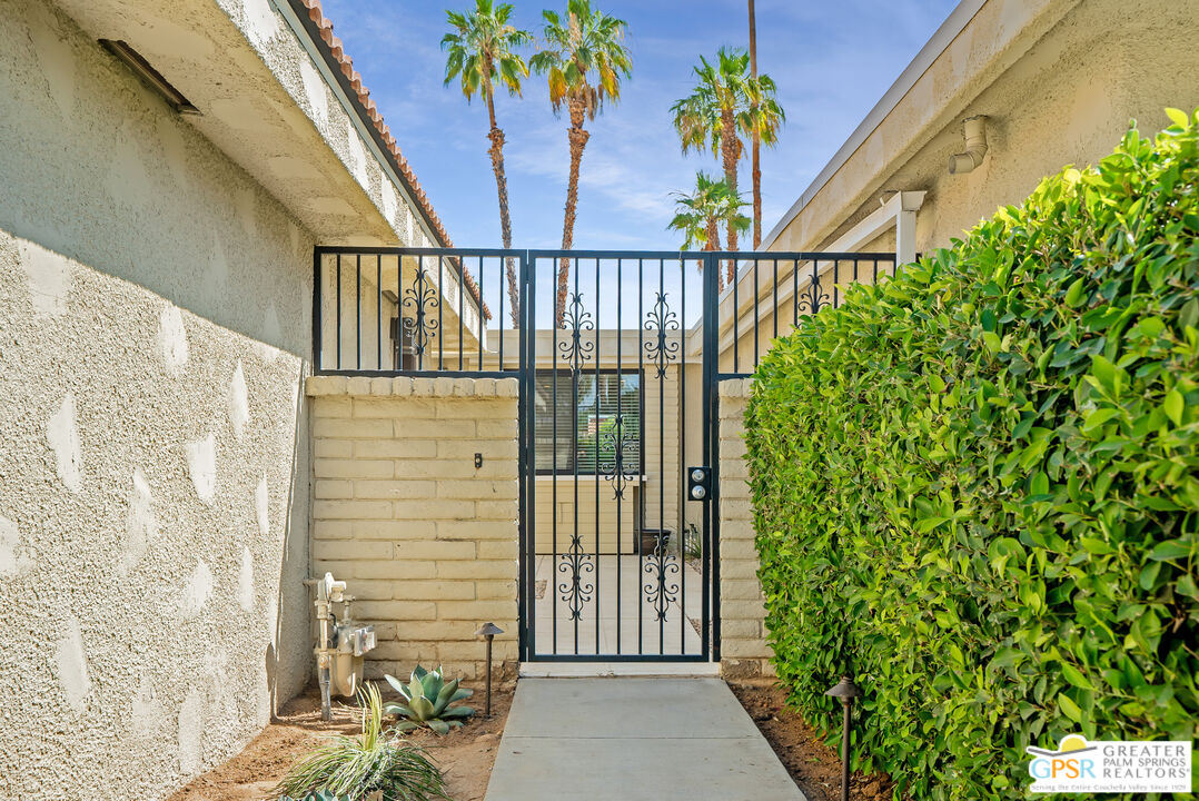 Image 7 for 2365 S Oakcrest Dr