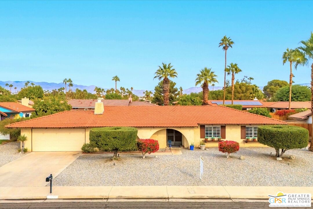 Image Number 1 for 2250 Tamarisk Rd in Palm Springs