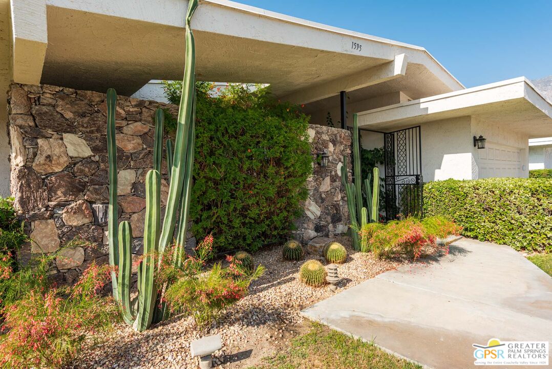 Image 3 for 1595 E Canyon Estates Dr
