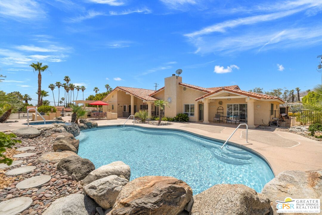 Image Number 1 for 600 W Via Escuela in Palm Springs