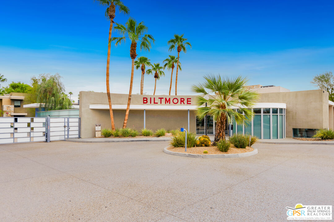 Image 1 for 870 Palm Canyon Dr #204