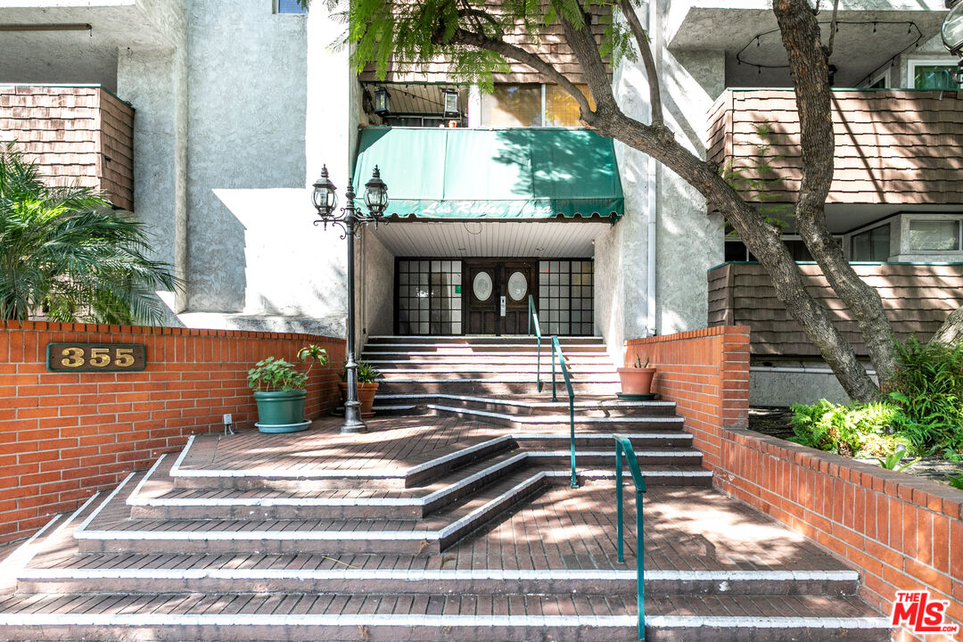 Image 1 for 355 S Los Robles Ave #108