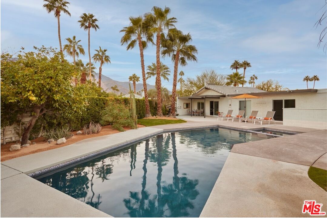 Image Number 1 for 2291  E Calle Papagayo in Palm Springs