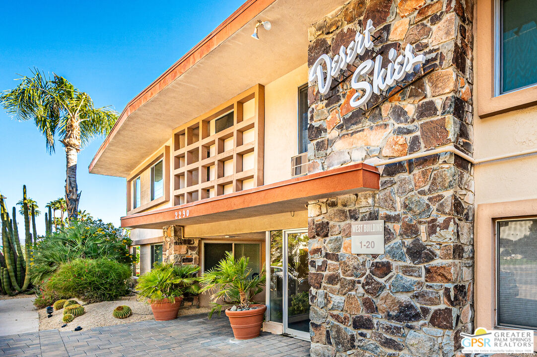 Image 1 for 2290 Palm Canyon Dr #103