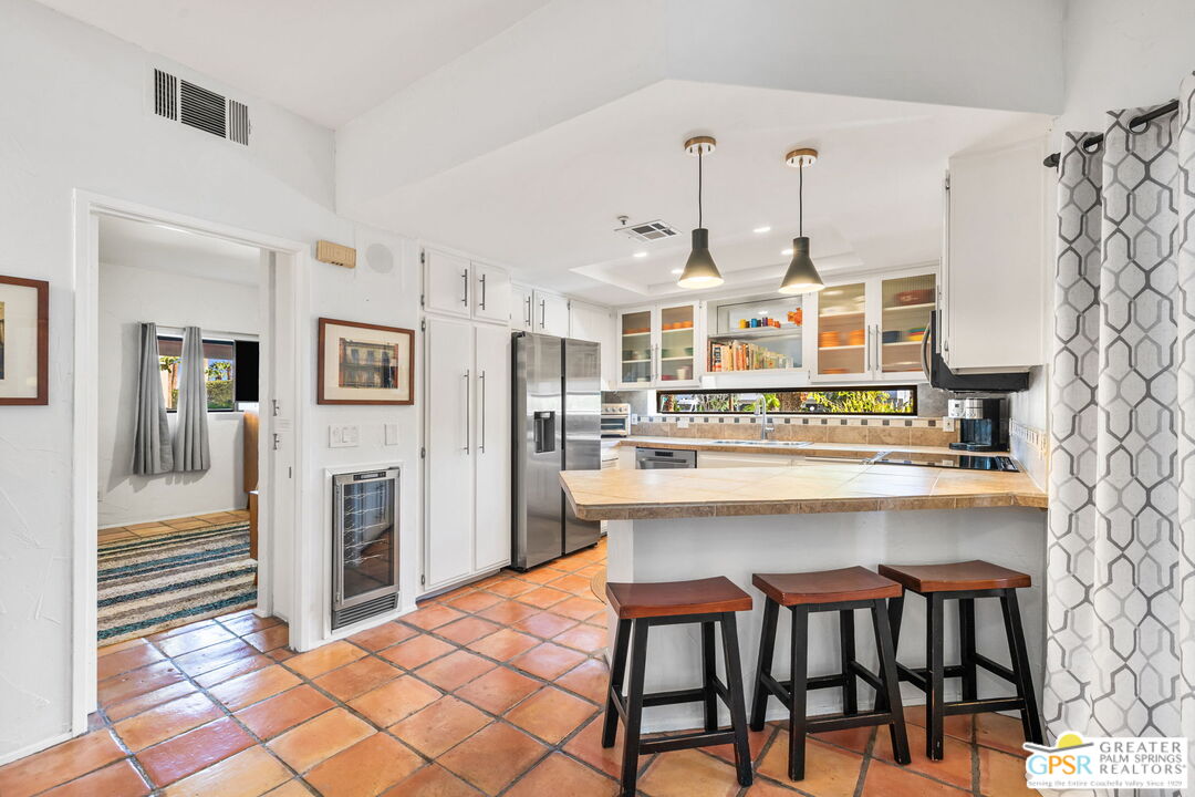 Image 1 for 255 Avenida Caballeros  #306