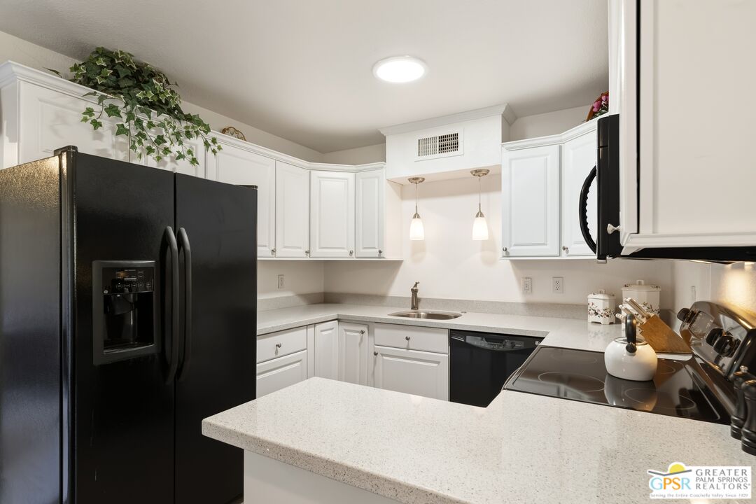 Image 1 for 413 Bradshaw Ln #76