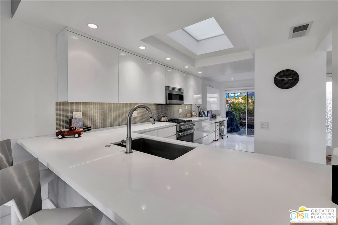 Image 1 for 35951 E Paseo Circulo