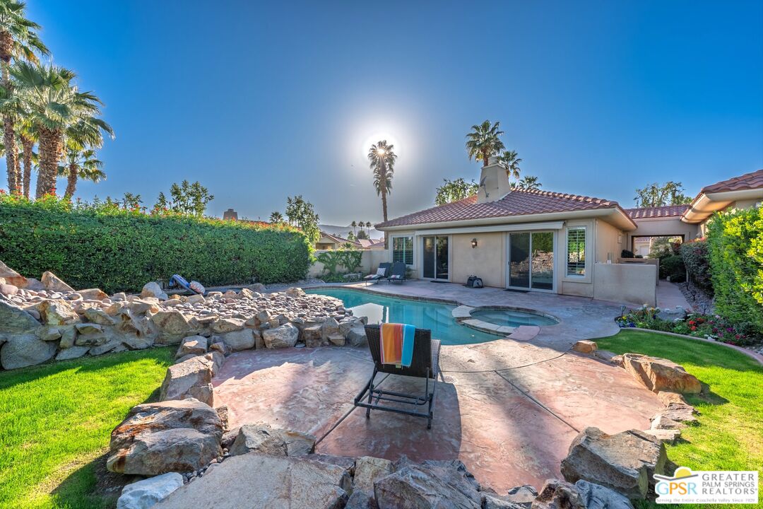 Image 1 for 153 E Kavenish Dr