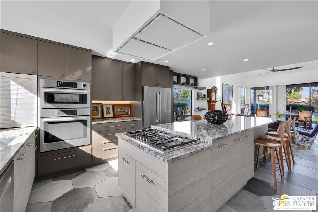 Image 1 for 1200 Primer Cir