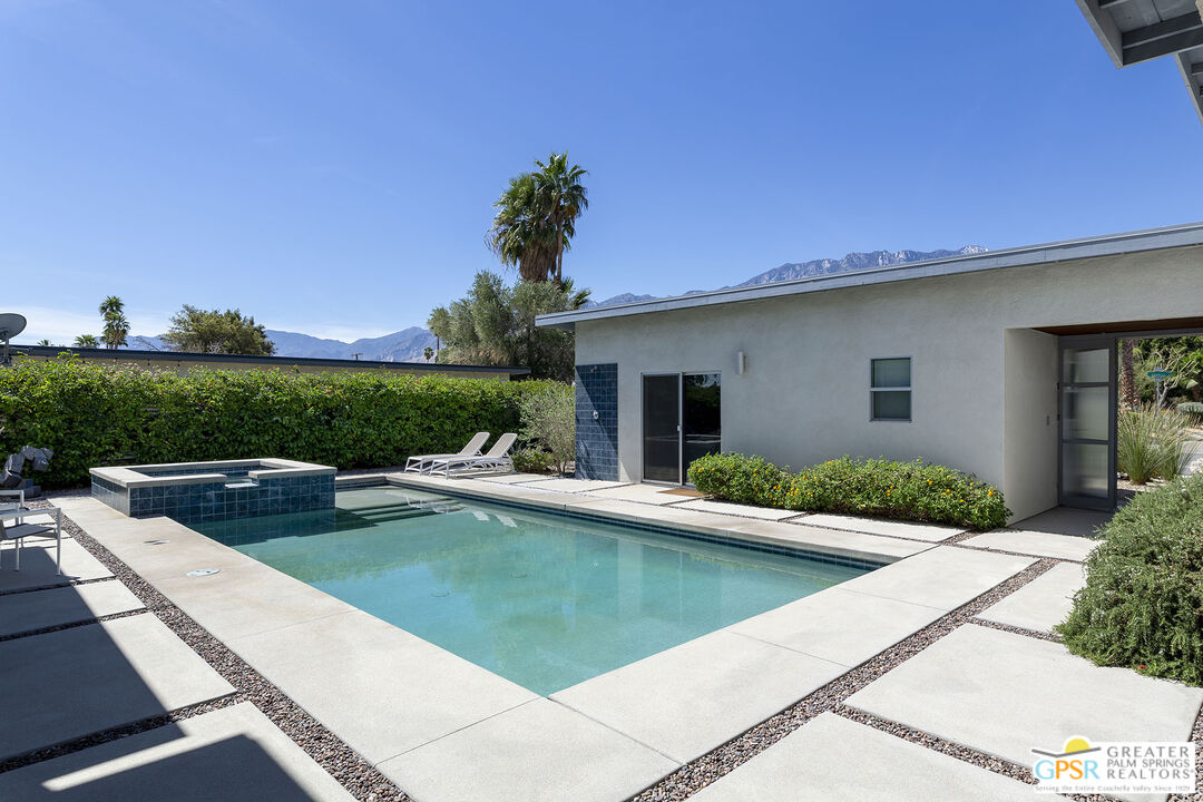 Image Number 1 for 2990 N Farrell Dr in Palm Springs