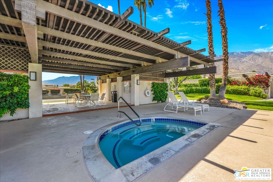Condo for sale at 410 N Hermosa Dr