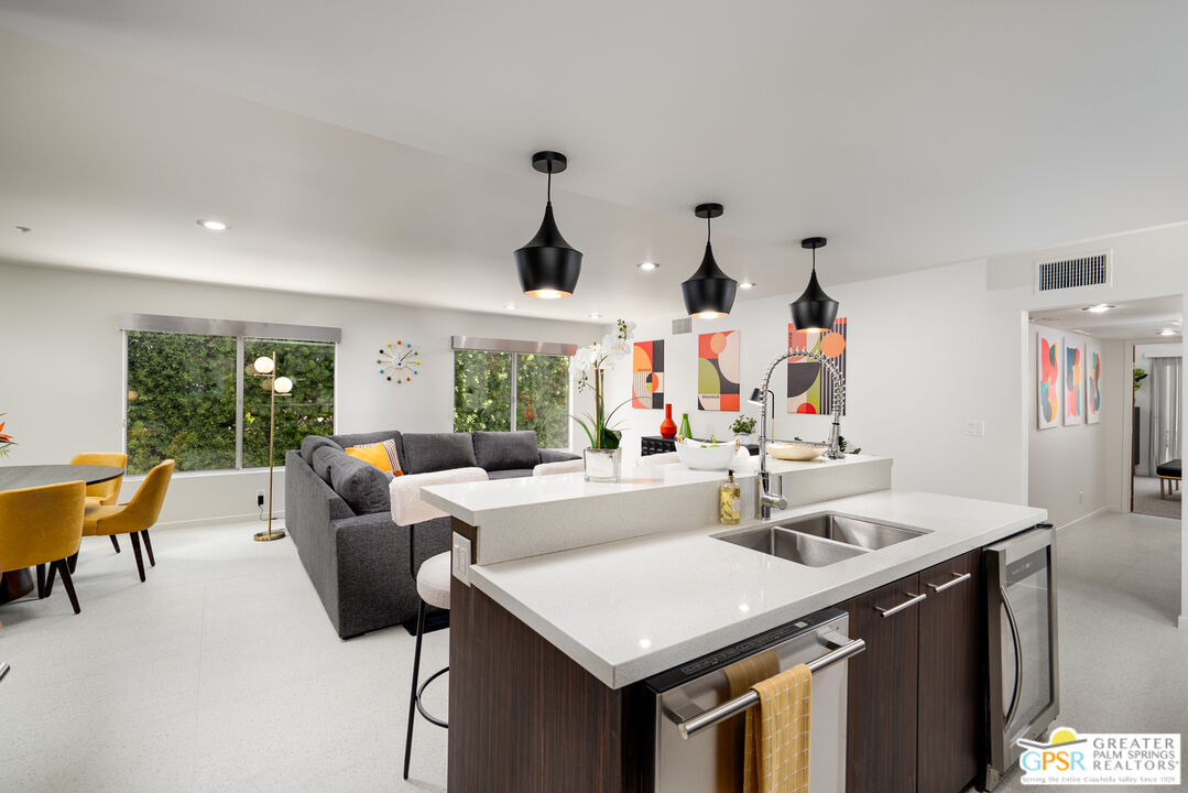 Image 1 for 588 San Lorenzo Rd #206