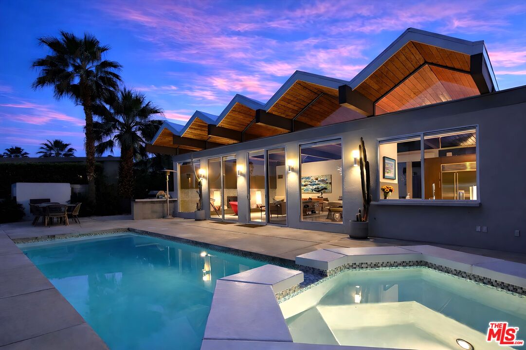 Image Number 1 for 1732   Royal Palm Ct in Palm Springs