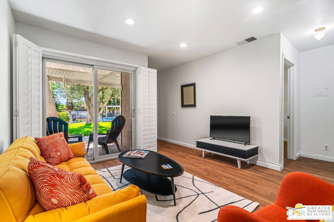 Image Number 1 for 550 Villa Ct #116 in Palm Springs