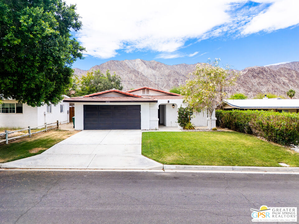Image Number 1 for 52925 Avenida Vallejo in La Quinta