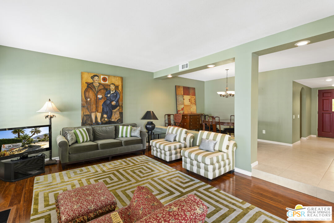 Image 1 for 410  N Calle El Segundo