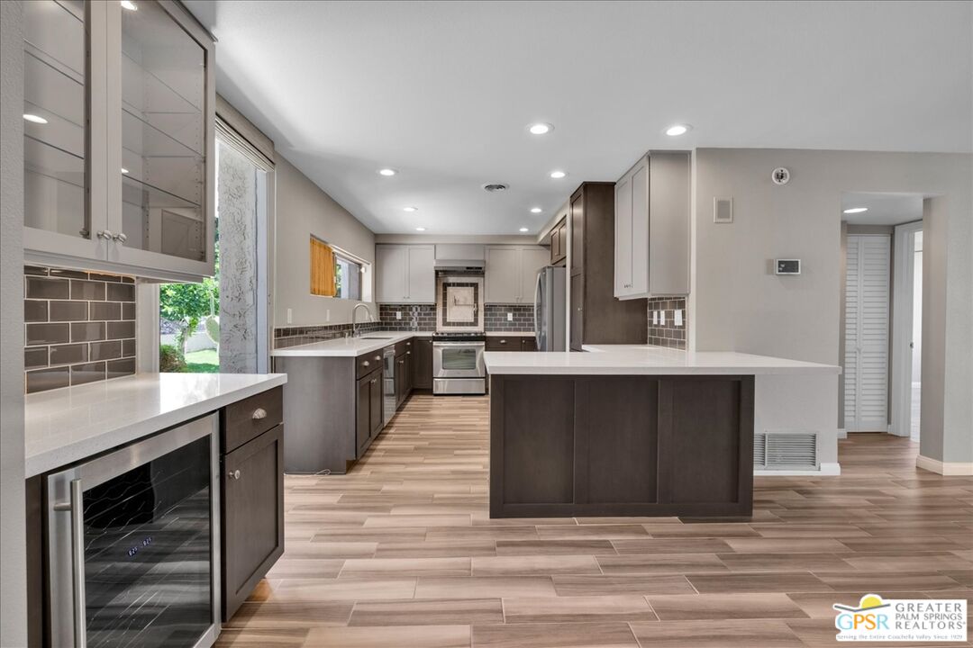 Image 1 for 261 La Verne Way #B
