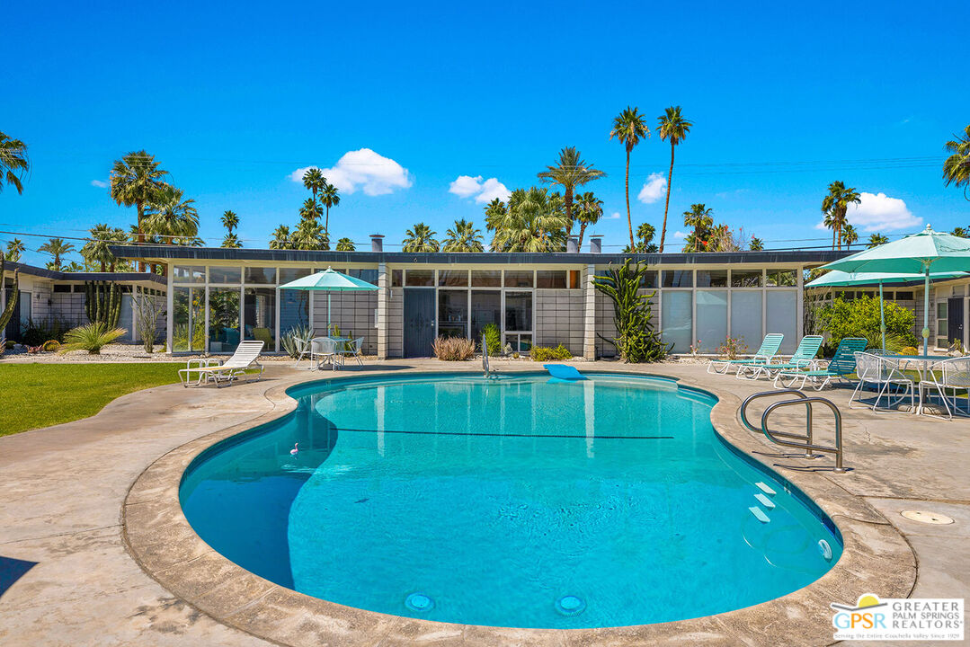 Image 1 for 2244 Tahquitz Canyon Way #5