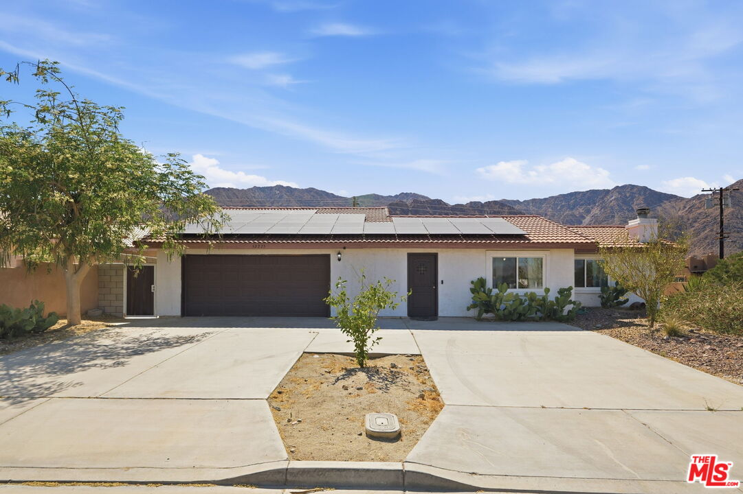Image Number 1 for 52275   Avenida Vallejo in La Quinta