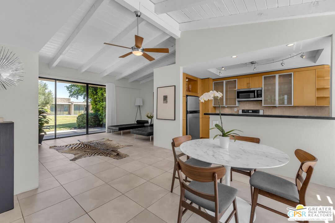 Image 1 for 858  N Calle De Mimosas