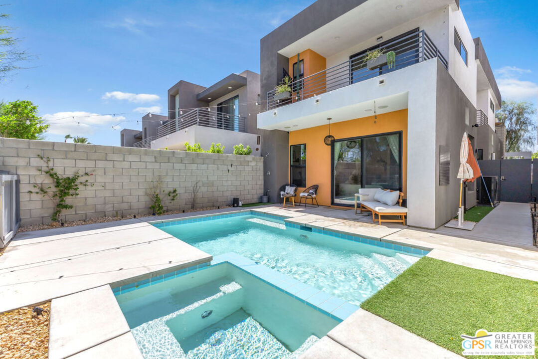 Image Number 1 for 482   Paragon Loop in Palm Springs