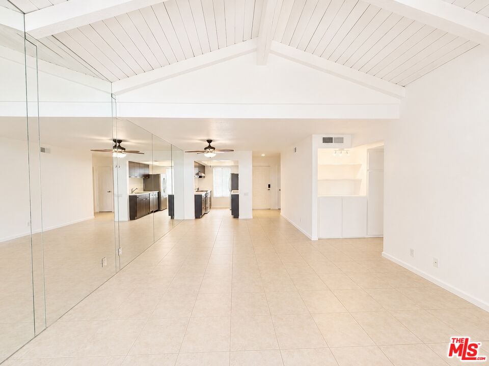 Image 1 for 2170 Palm Canyon Dr #28