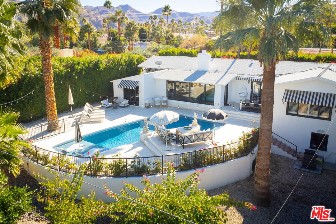 Image Number 1 for 148  W Camino Descanso in Palm Springs
