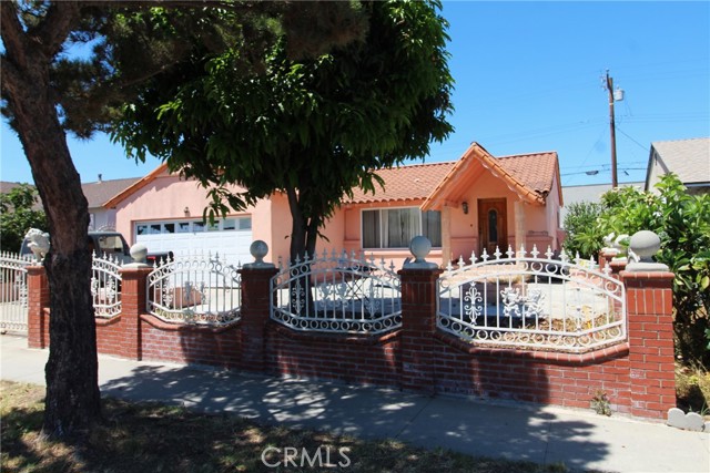 9025 Los Angeles St, Bellflower, CA 90706 is a 3 Bedroom 3 Bath Single Story home centrally located in Bellflower California.  The property was built in 1952 on a lot that is approximately 5,391 SQ feet.  This single-family residence offers approximately 1,510 SQ feet of living space.  I love the fencing and security gate allowing entry to the driveway and property.  Centrally located to restaurants, public transportation, and easy freeway access.